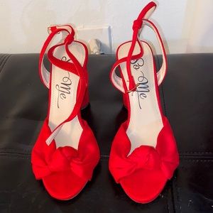 Cute red heeled sandals from MISSLOLA.com